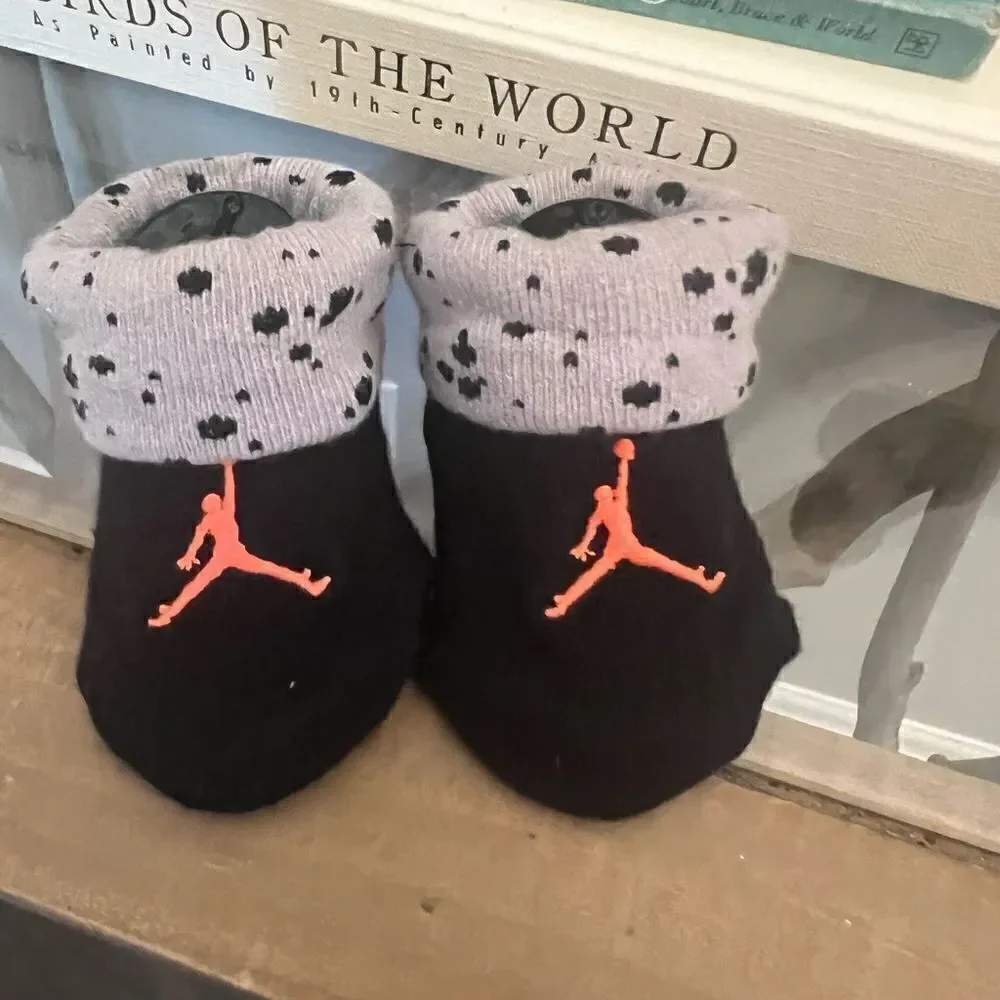 Nike Air Jordan NB baby Booties. Unisex. NWOT. Never worn.